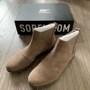 Sorel Harlow Chelsea Boot